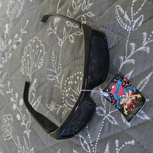 Unisex sunglasses!! Look hot!